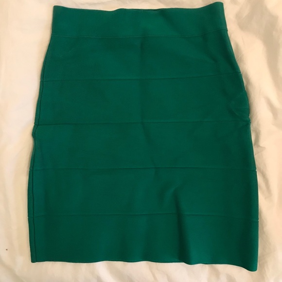 BCBG Maxazria skirt - Picture 1 of 2
